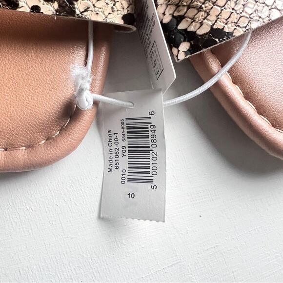 Old Navy Women's Double Strap Buckle Flat  Sandals Snake Skin Print Sz 10 - Picture 8 of 12